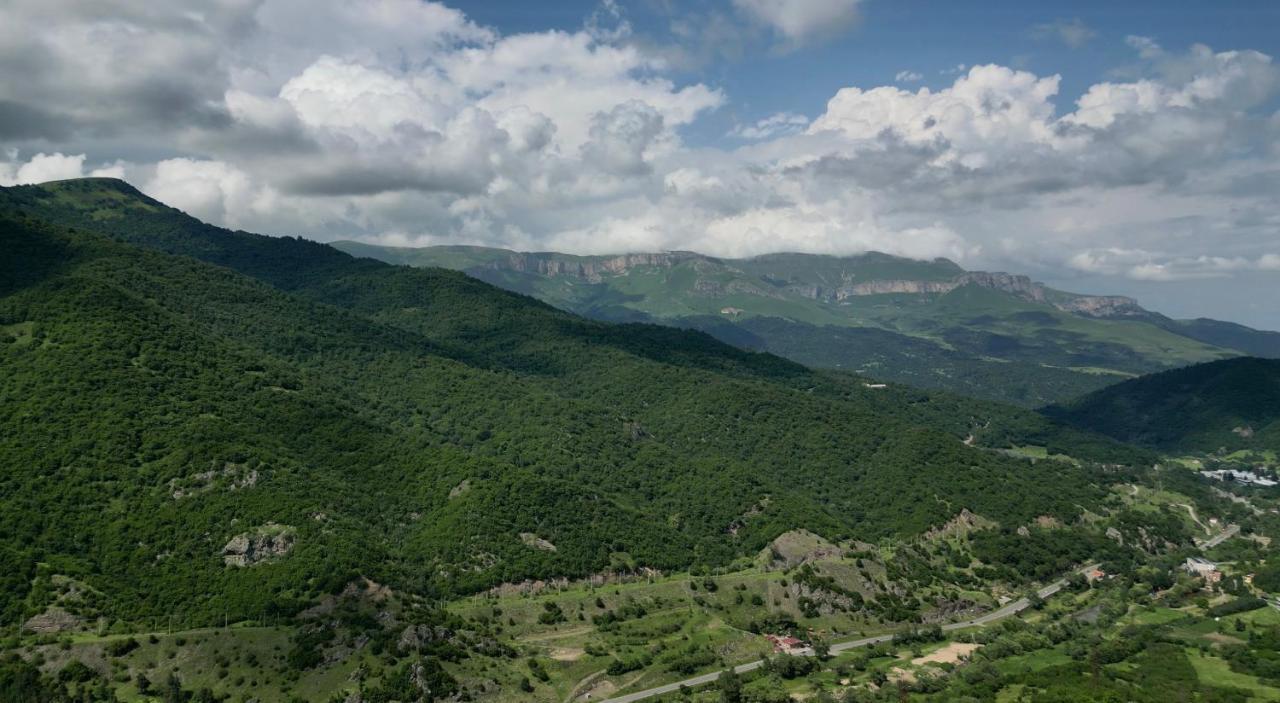 Deghceni Clubhouse Hotel Dilijan Ngoại thất bức ảnh
