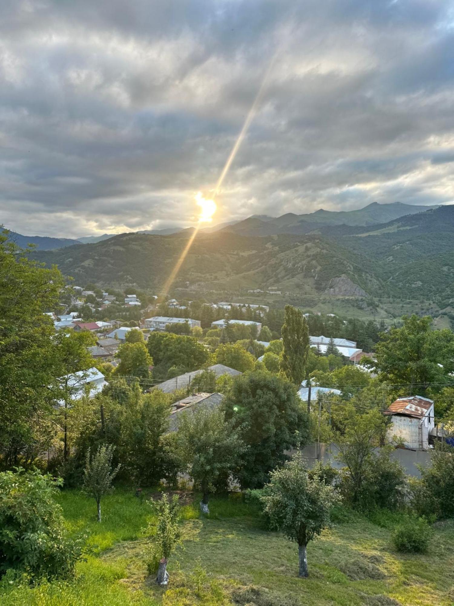 Deghceni Clubhouse Hotel Dilijan Ngoại thất bức ảnh